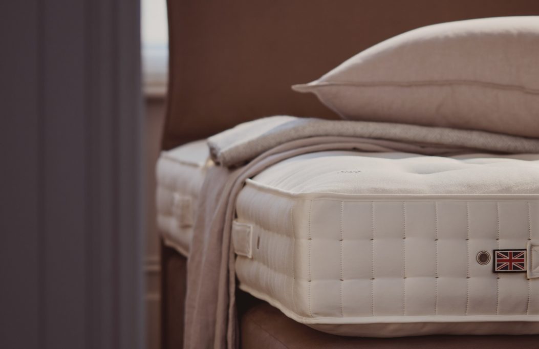 Vispring Bed Mattress Pink Headboard