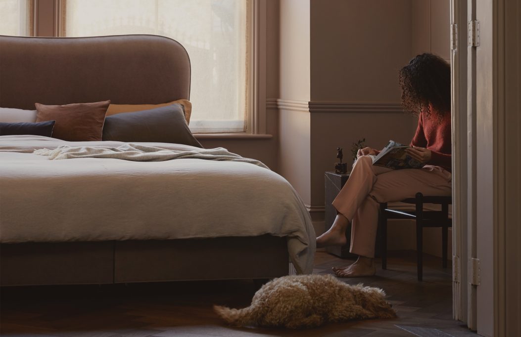 Vispring Bed Lennox Headboard CosyBedroom Puppyn with Lady Reading Book