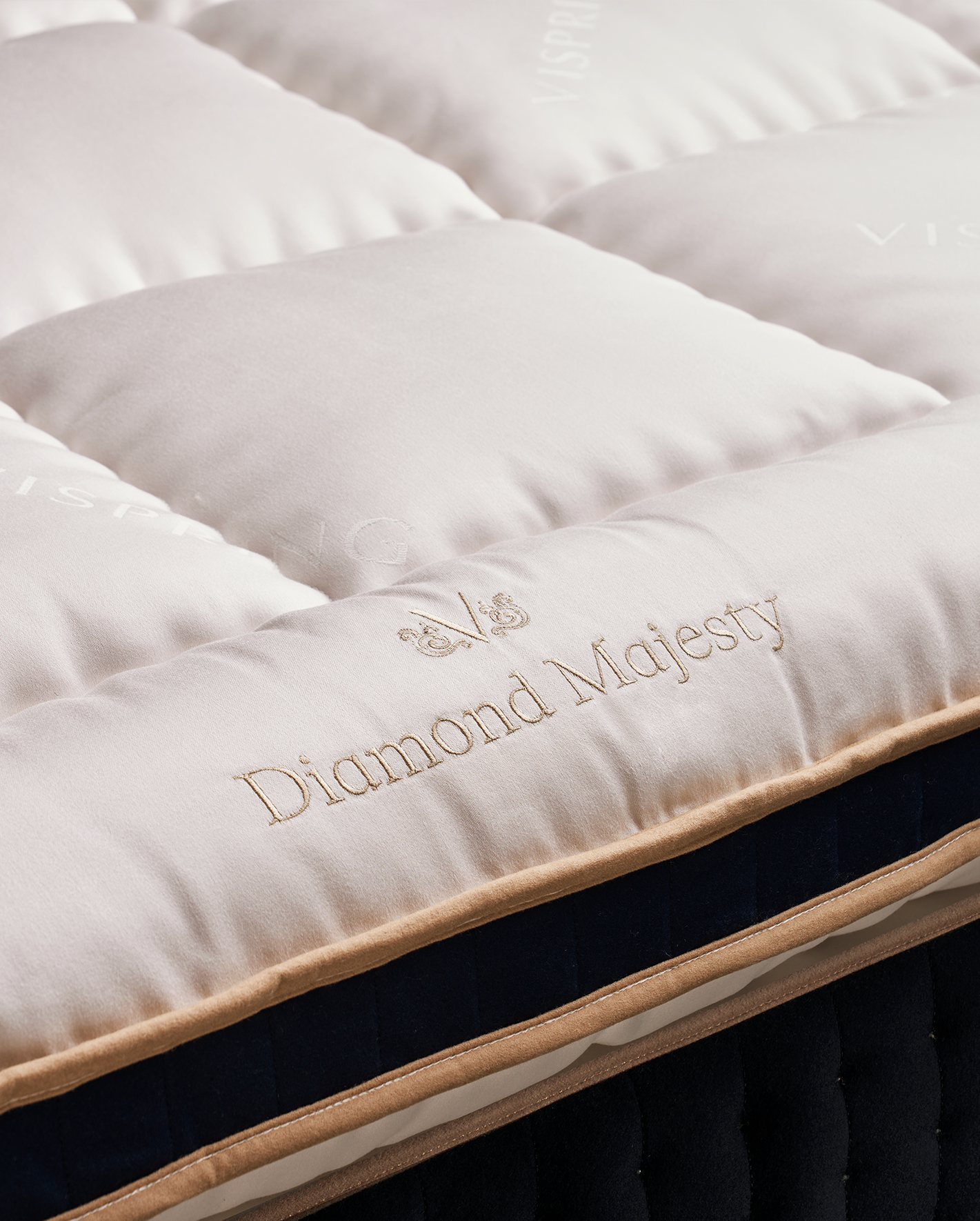 Diamond Majesty Topper